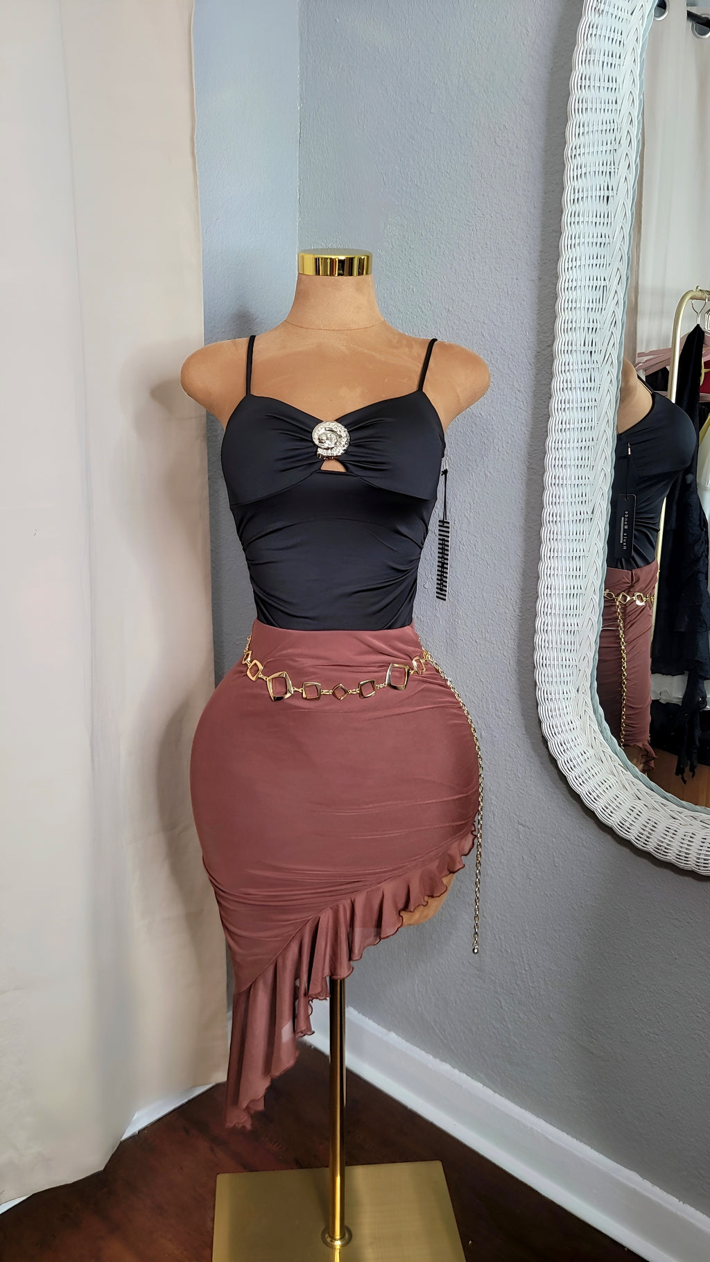 Ale mesh ruffle skirt (Brown color)
