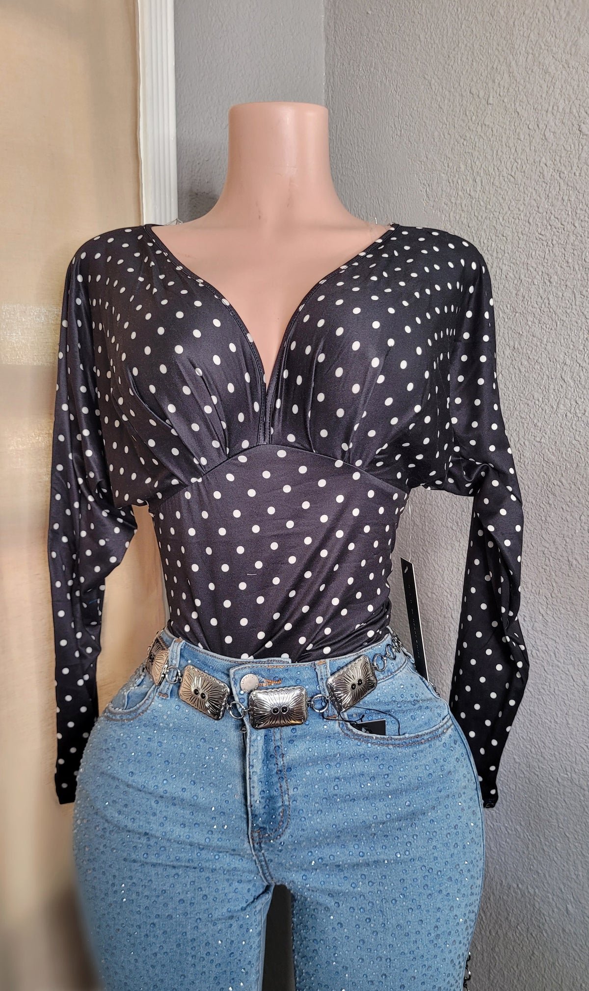 Gris polka dot top