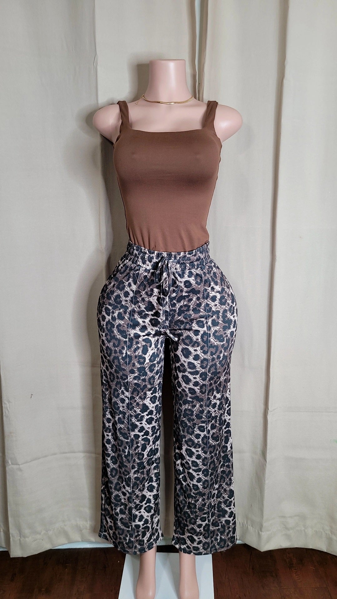 Mandy cheetah pants