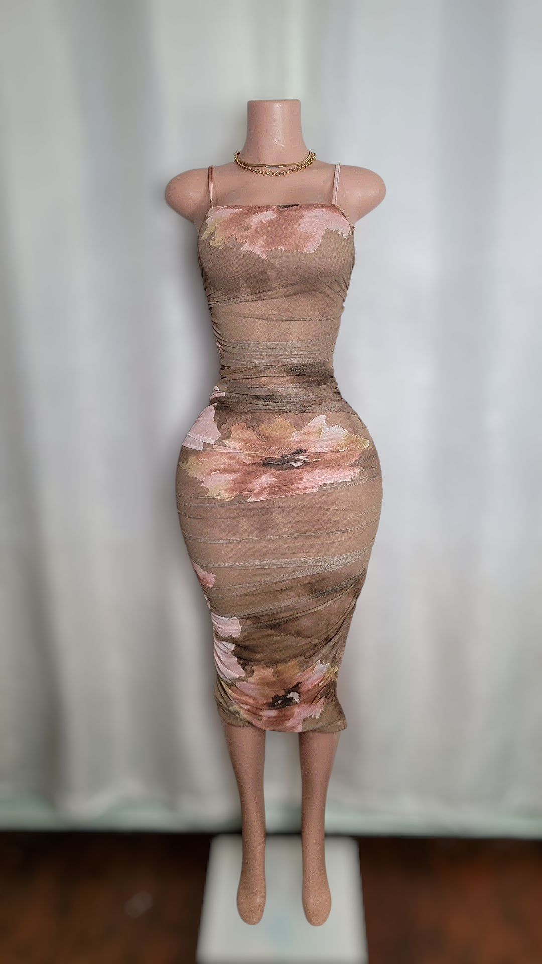 Lauren ruched midi dress( Blush / Brown)