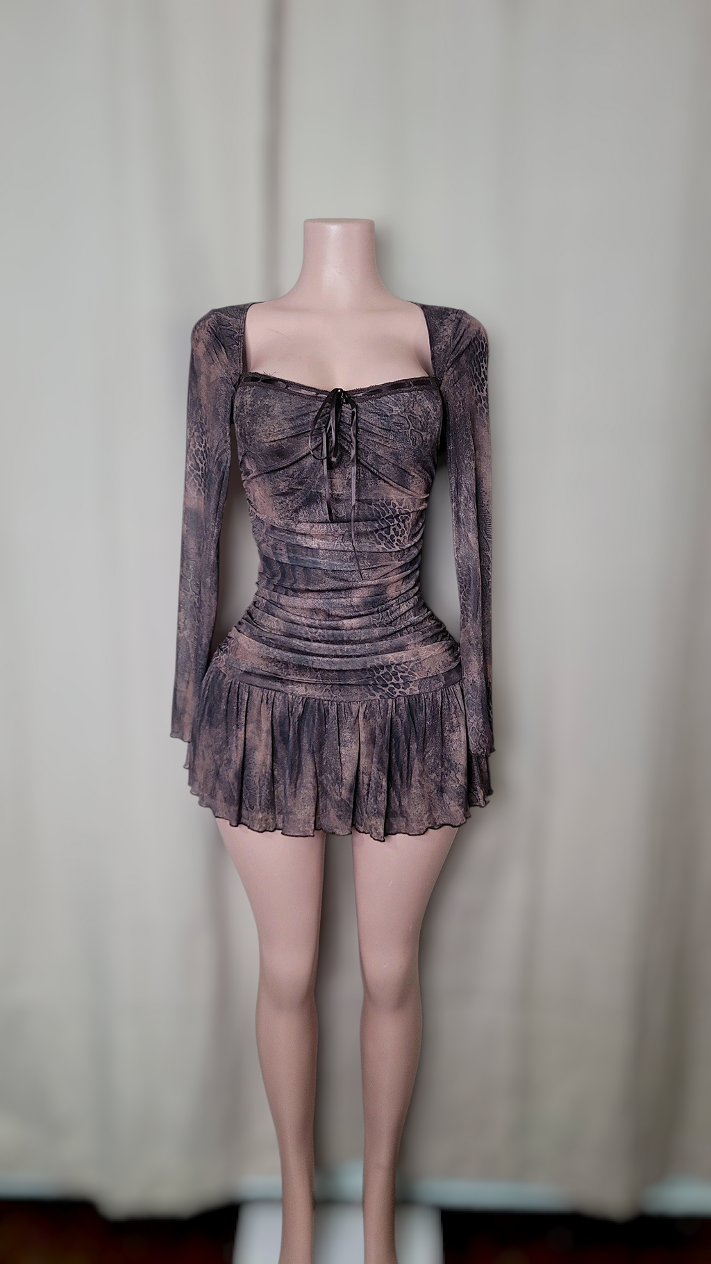 Kyara ruched mini dress (Brown)